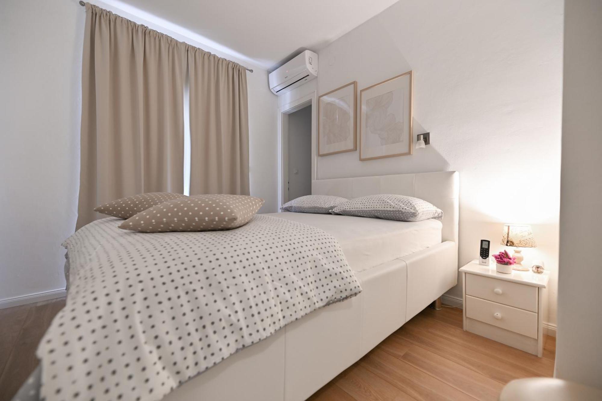 Near Zadar City Center Apartment With Free Parking And Air Condition In Each Room מראה חיצוני תמונה