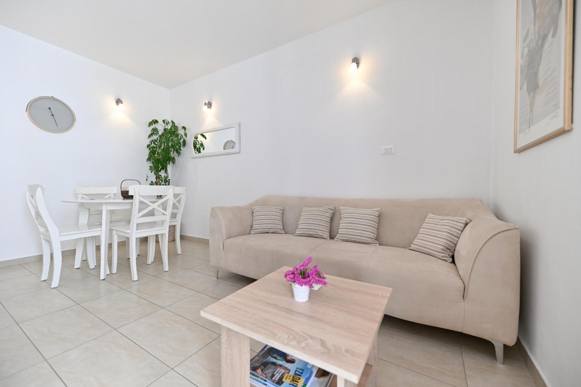 Near Zadar City Center Apartment With Free Parking And Air Condition In Each Room מראה חיצוני תמונה